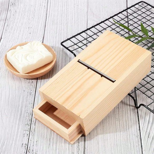 Kerzen- und Seifenhobel aus Holz